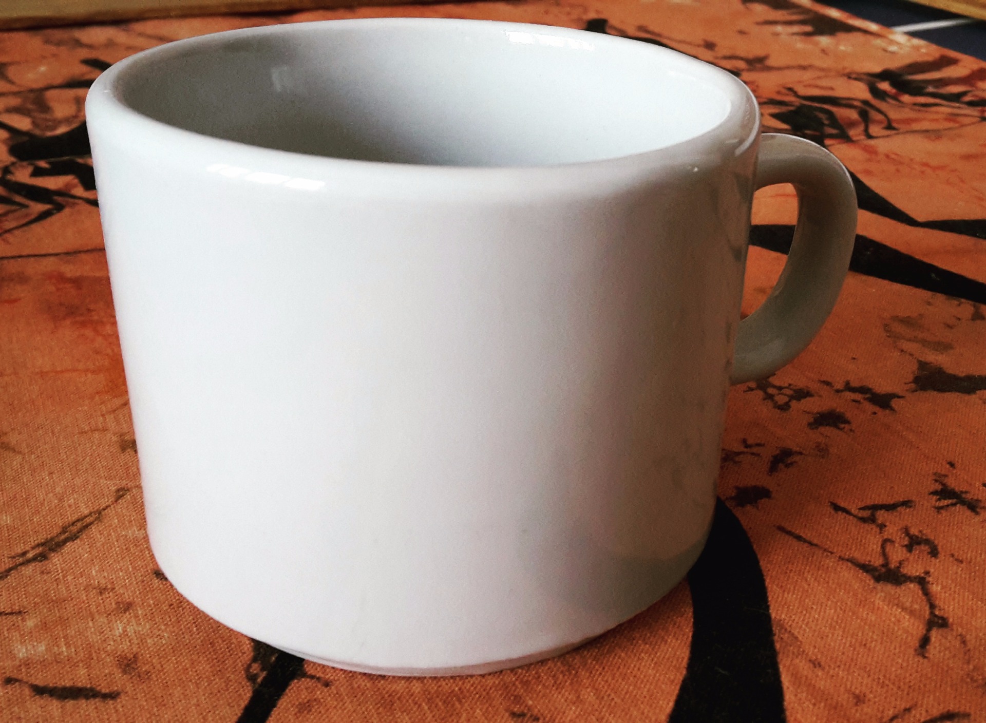 Taza de desayuno recta